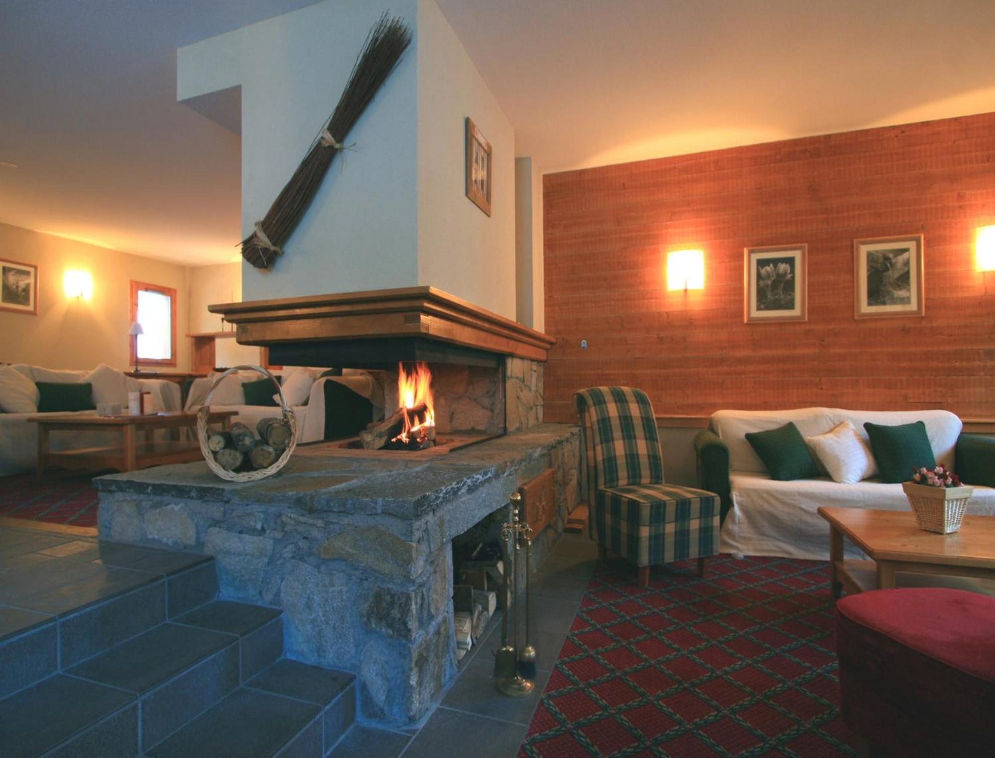 Lagrange Vacances Chalets Du Galibier Valloire Bagian luar foto